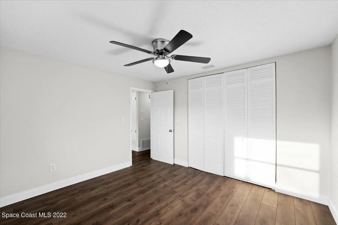 Photo of 893 Midland Road