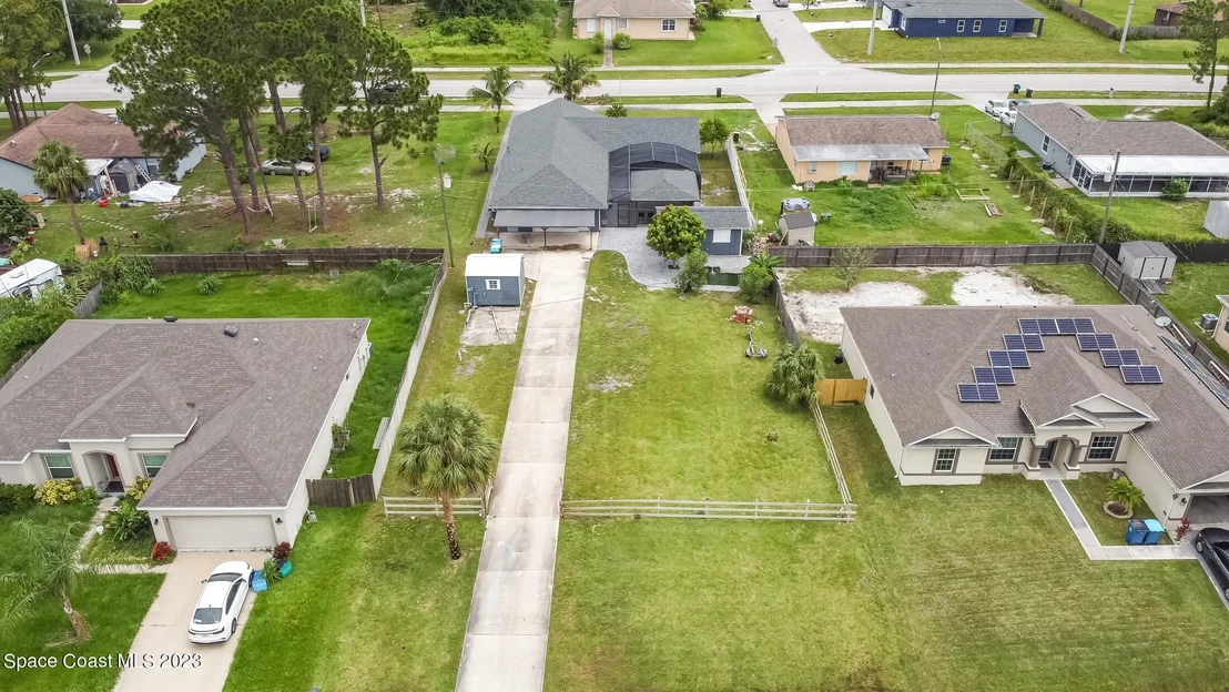 Photo of 3448 Jupiter Boulevard SE