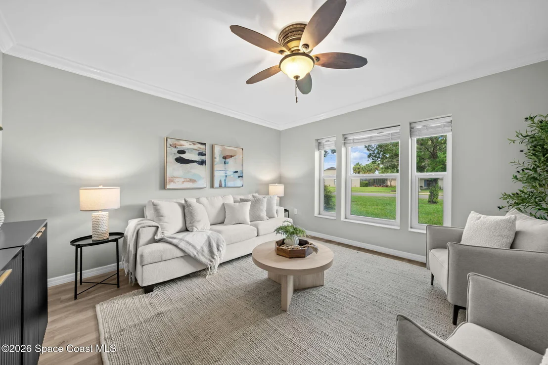 Photo of 4875 Winchester Drive