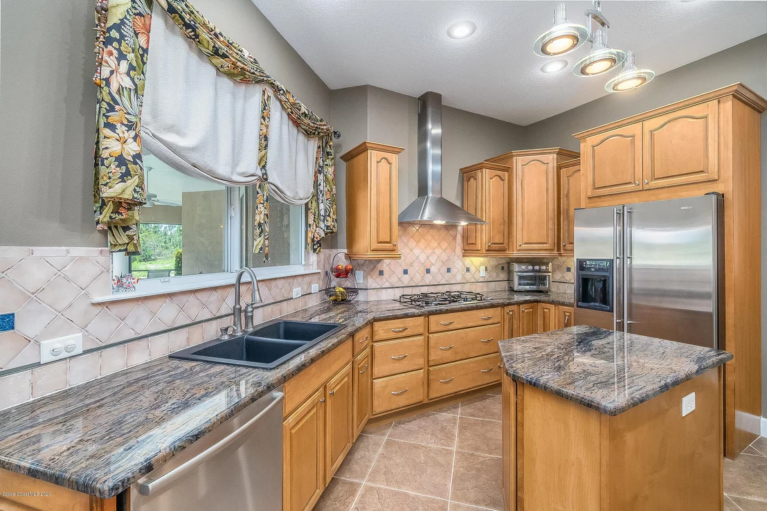 Photo of 2167 Windbrook Drive SE