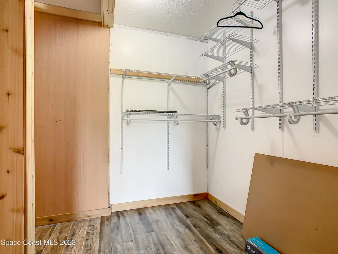 Photo of 9070 Mercury Drive