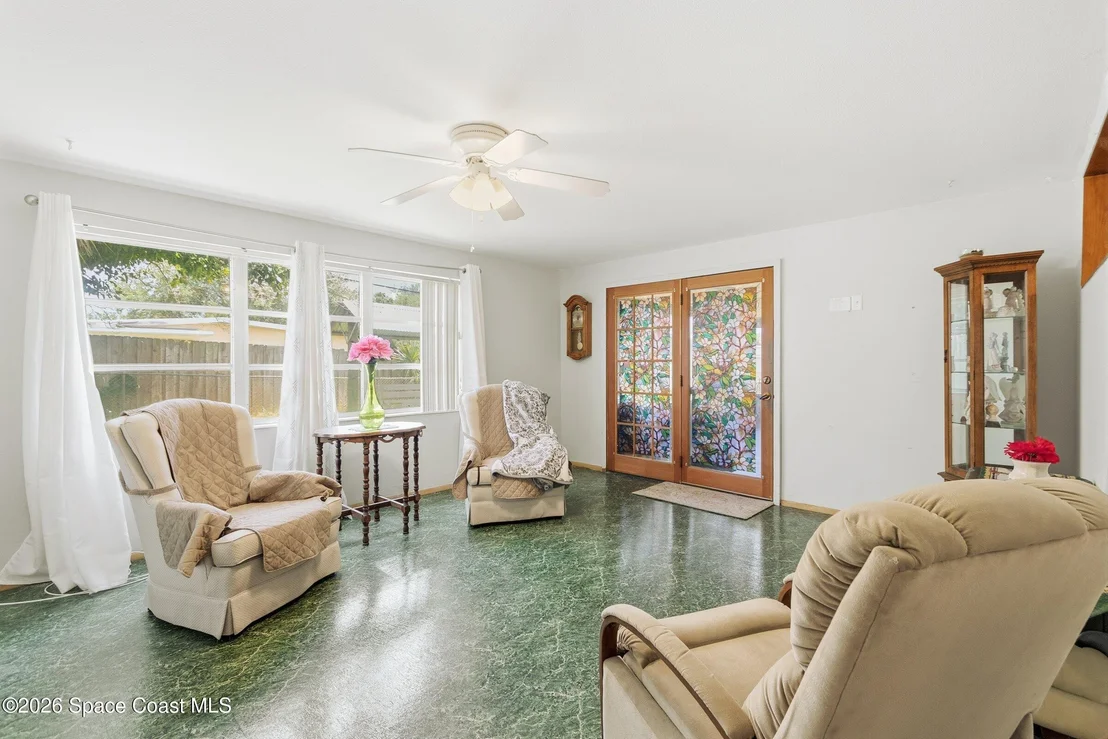 Photo of 1302 Sunwood Drive