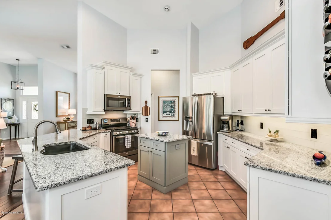 Photo of 1045 Fieldstone Drive