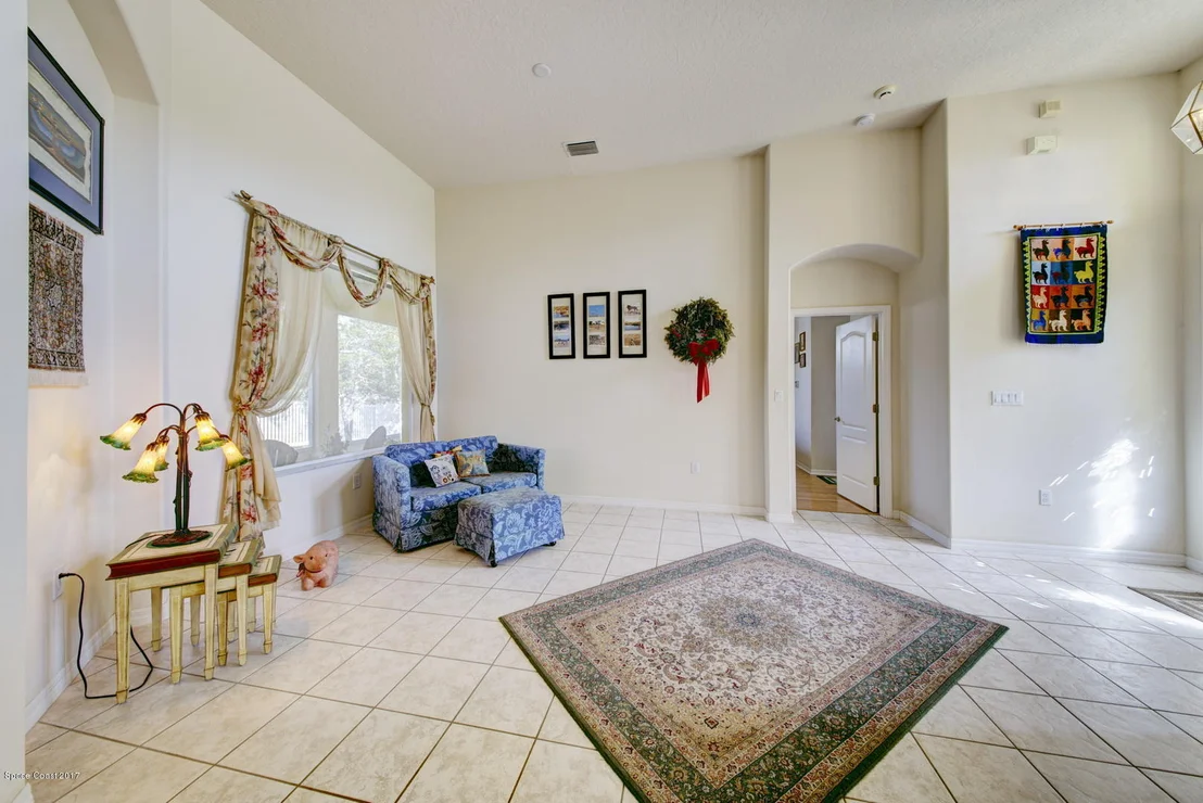 Photo of 1662 Long Pine Road