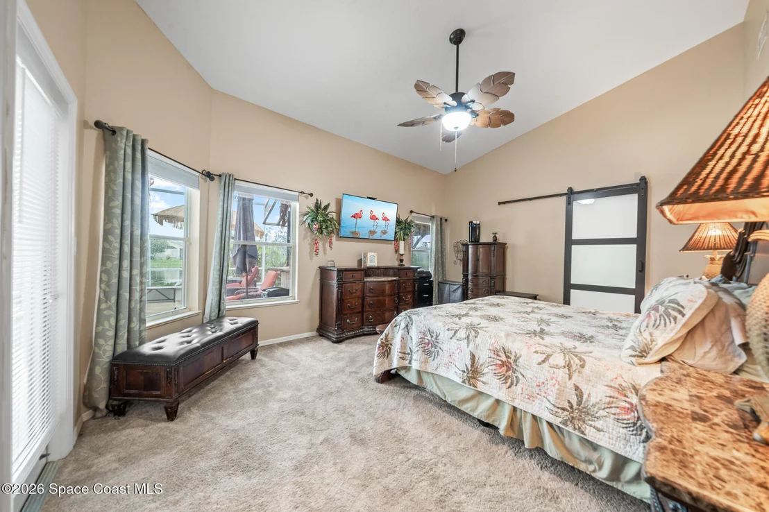 Photo of 950 Somerset Lane