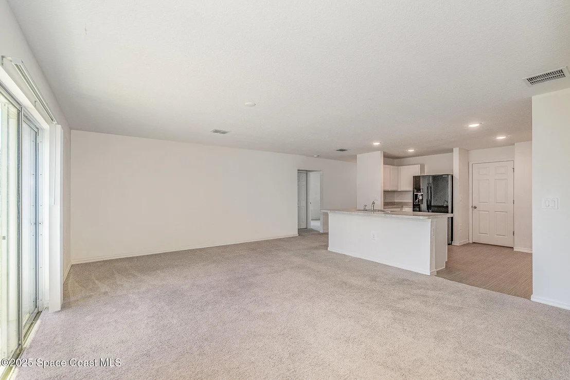 Photo of 2359 Fallkirk Avenue