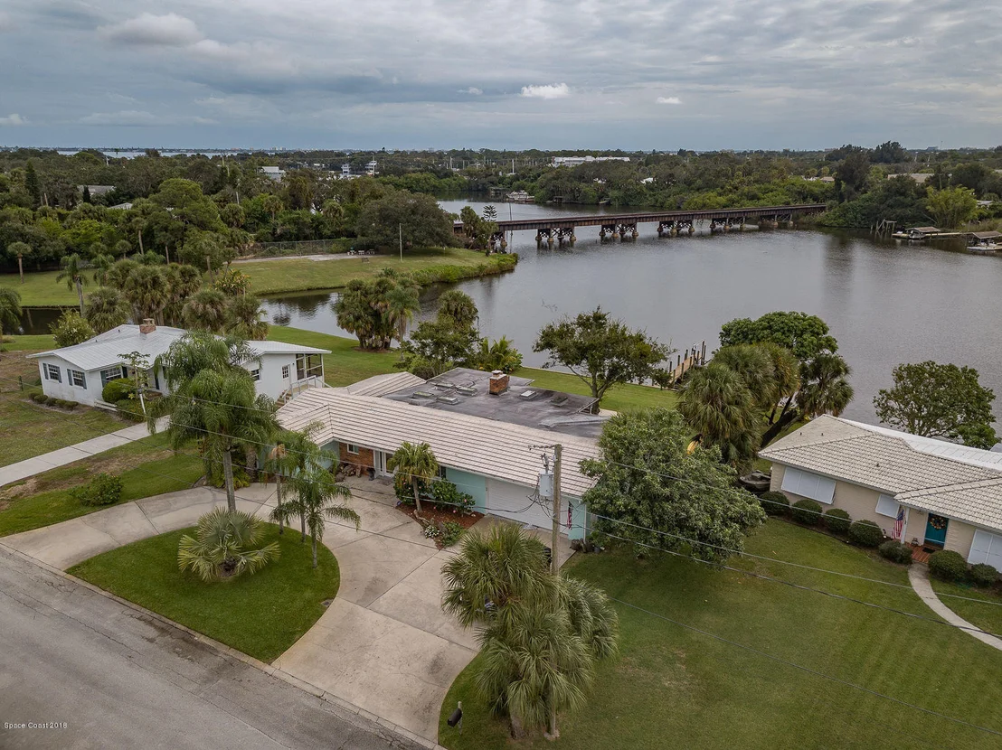 Photo of 1131 Rivermont Drive