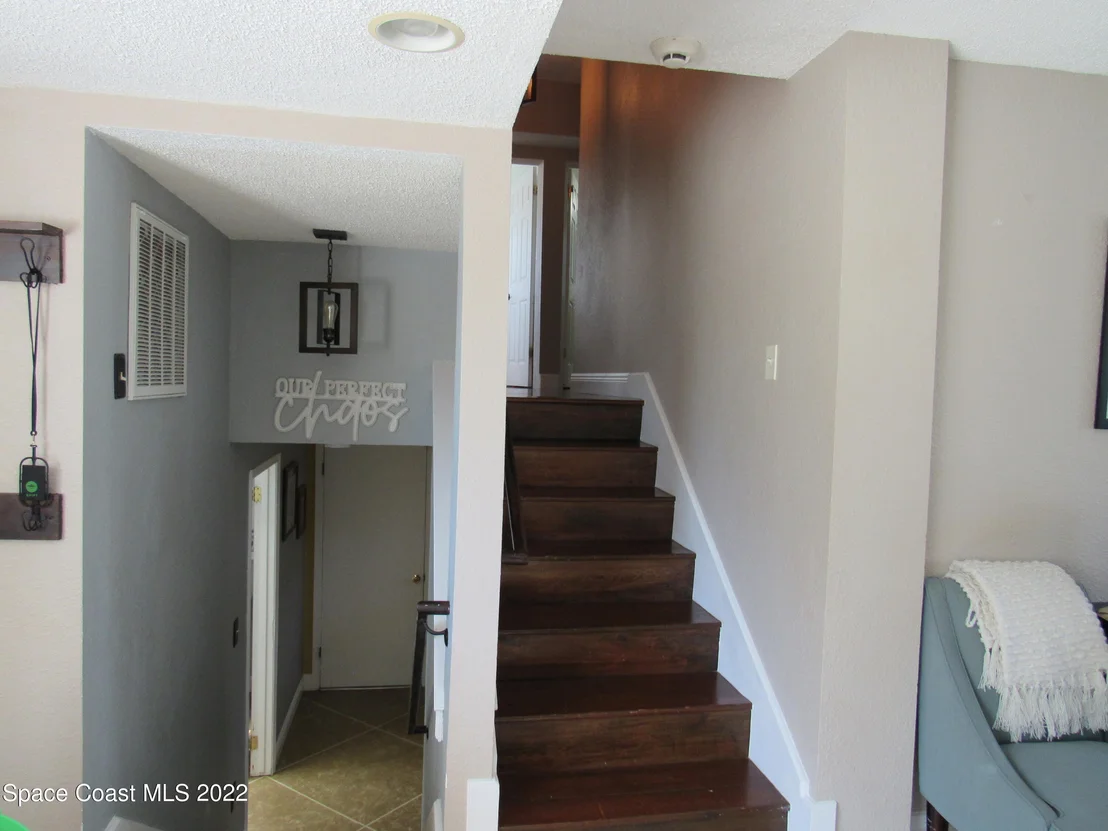 Photo of 920 Forest Road