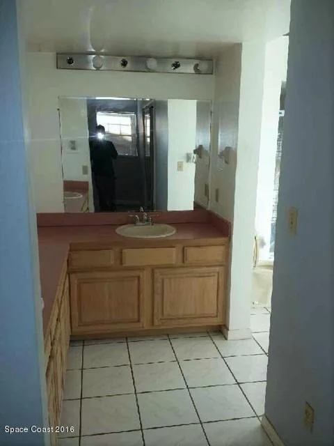 Photo of 810 Jasmine Drive
