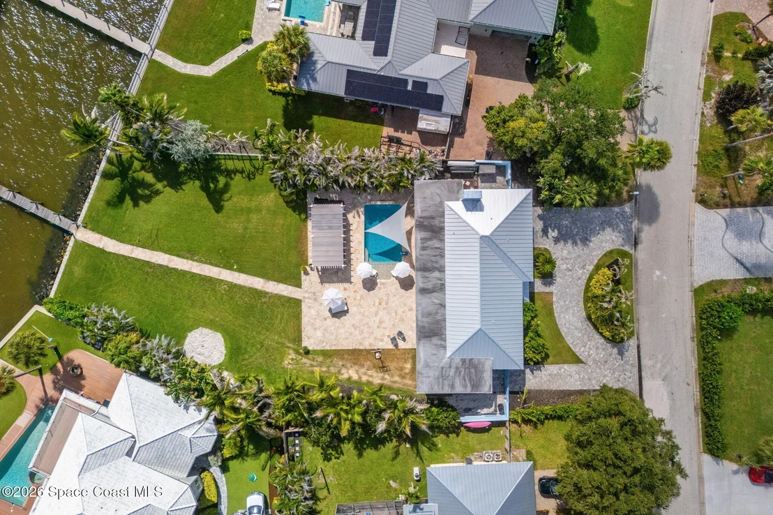 Photo of 417 Riverview Lane