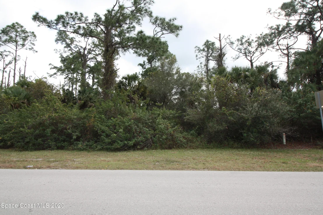 Photo of 1010 Sunrise Boulevard