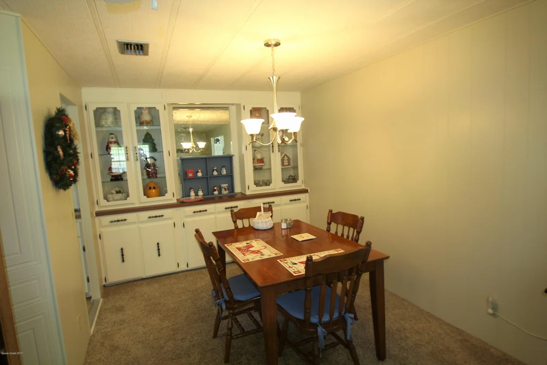 Photo of 553 Ruth Circle