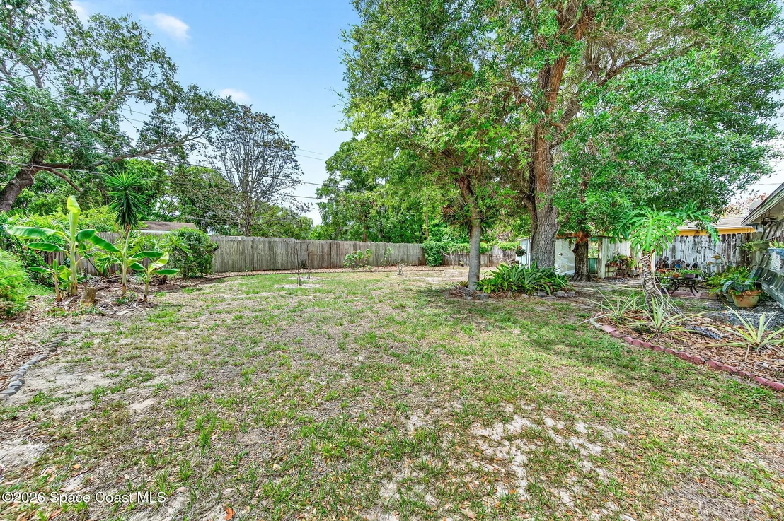 Photo of 2737 Cherbourg Road