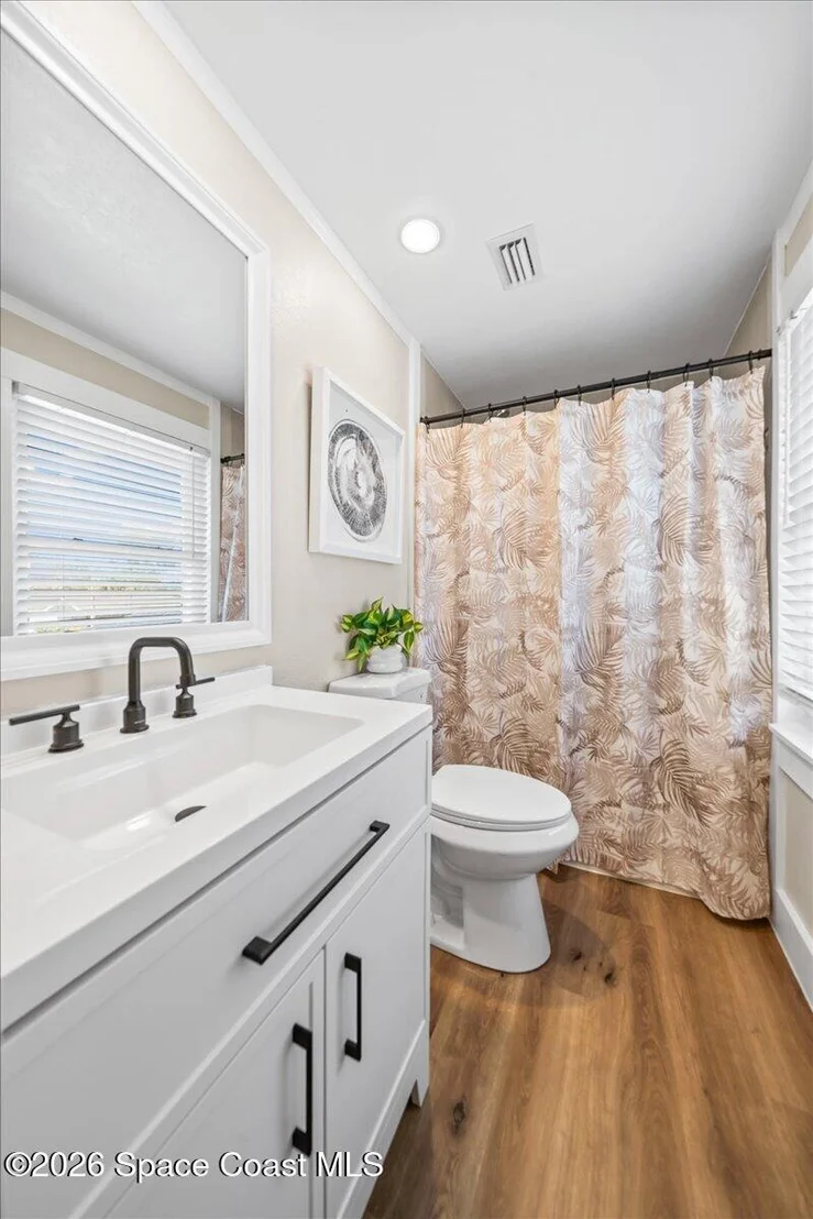 Photo of 937 Brunswick Lane