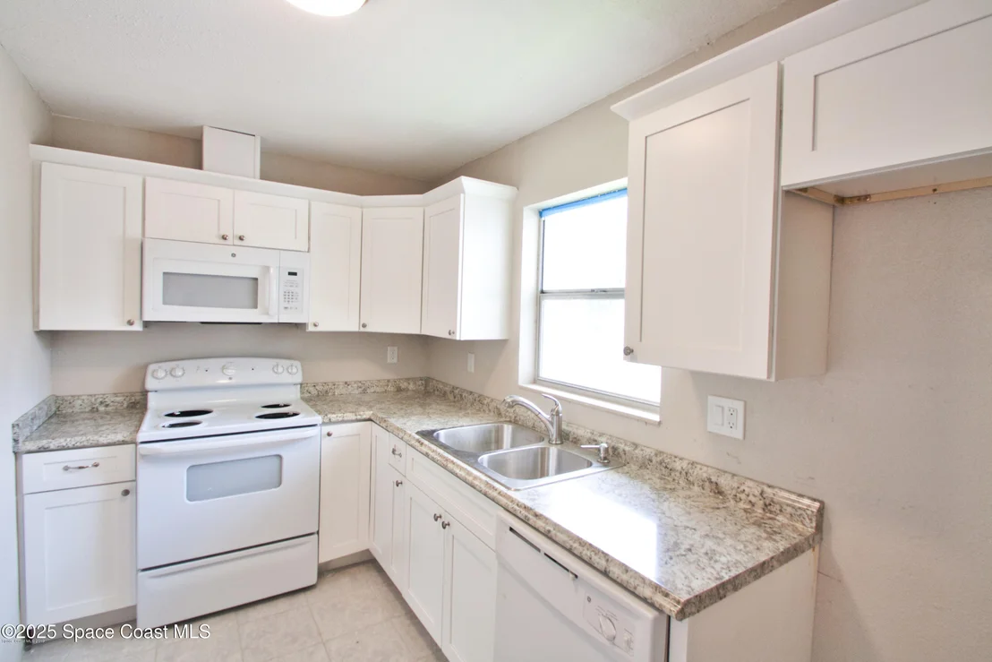 Photo of Unit 3C at 2550 Eagle Drive