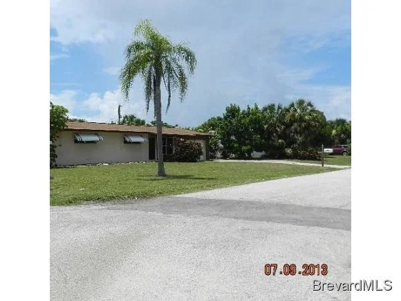 Photo of 2215 Shell Avenue
