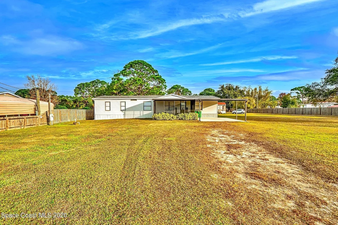 Photo of 620 Camp Road