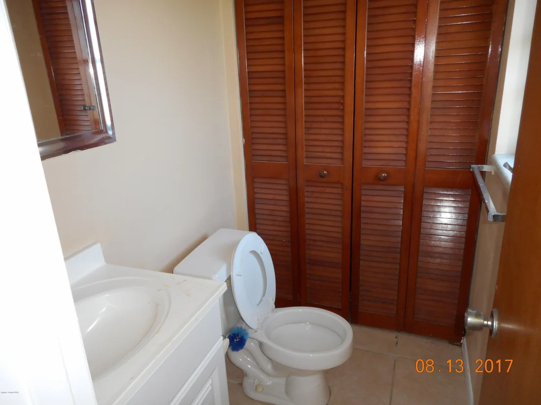 Photo of 1101 Cable Lane NE