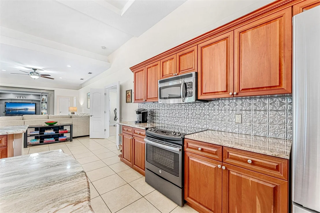 Photo of 1697 E Auburn Lakes Drive N