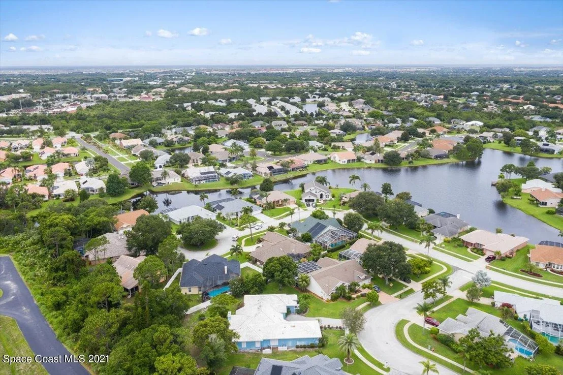 Photo of 772 Lake Drive