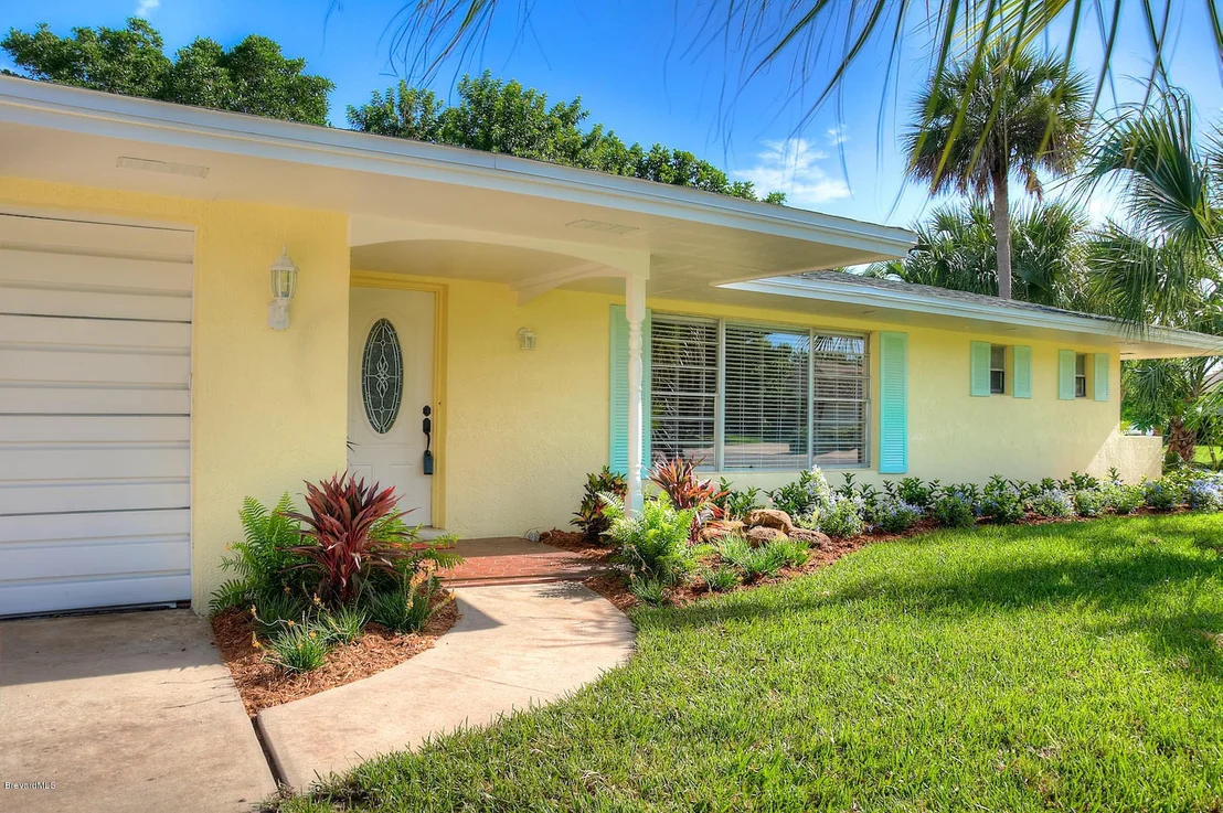 Photo of 400 Oak Ridge Drive