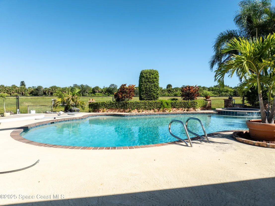 Photo of 410 Brightwaters Drive