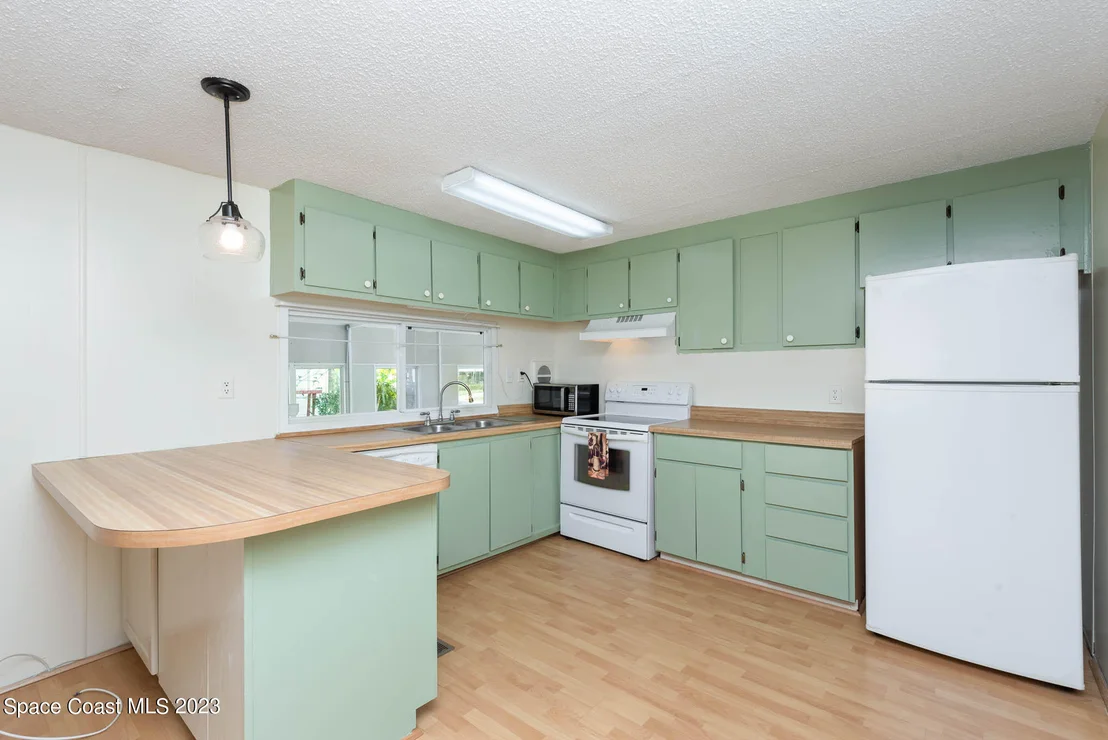 Photo of 19 Annette Drive