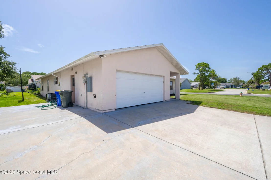 Photo of 1026 Autumn Pines Drive