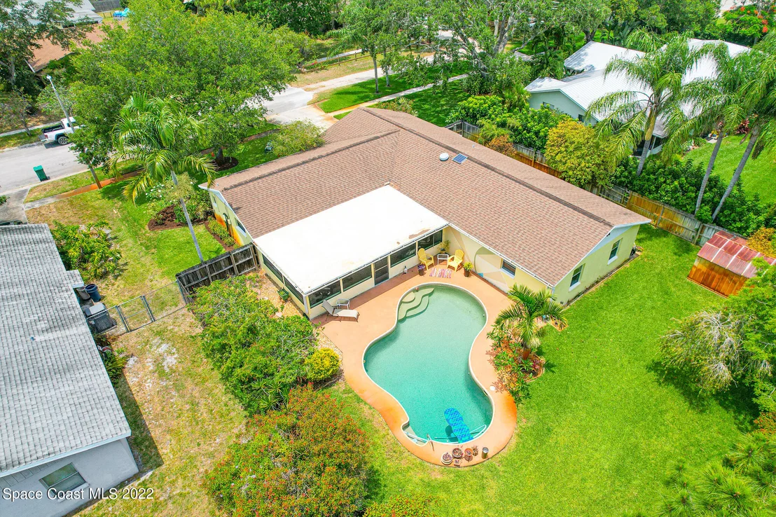 Photo of 2701 Golfview Drive