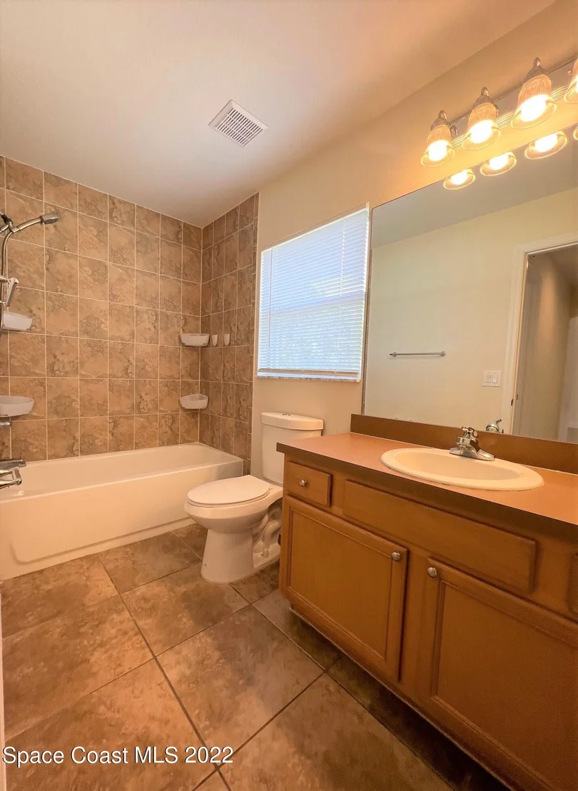 Photo of 812 Tedder Road SE