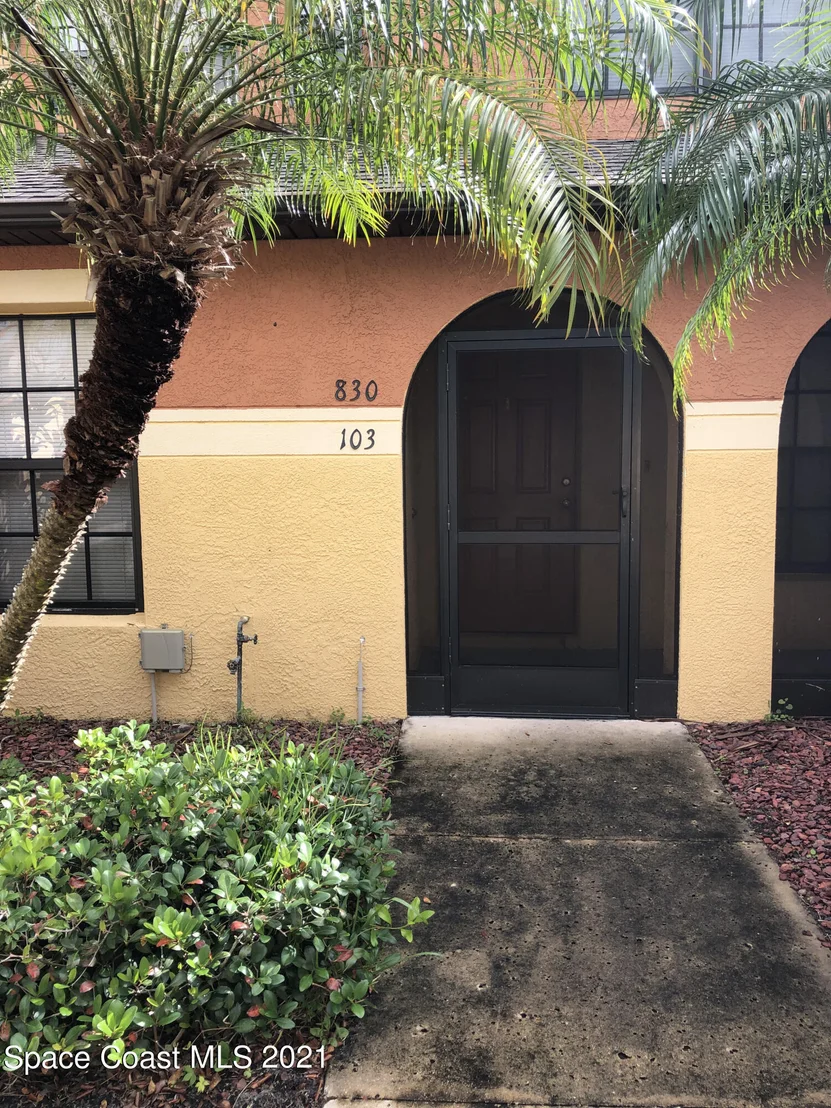 Photo of Unit 103 at 830 Luminary Circle