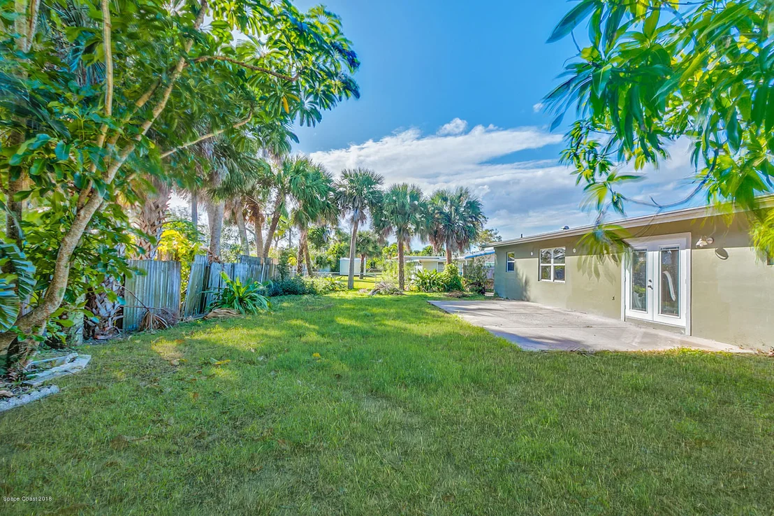 Photo of 215 7th Avenue