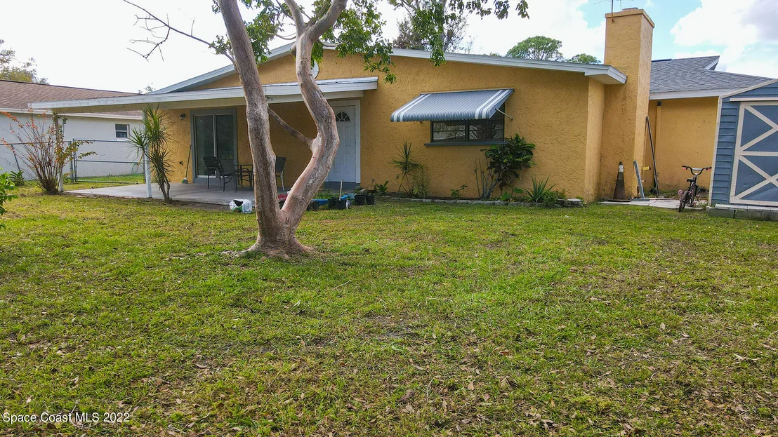 Photo of 272 E Haven Drive