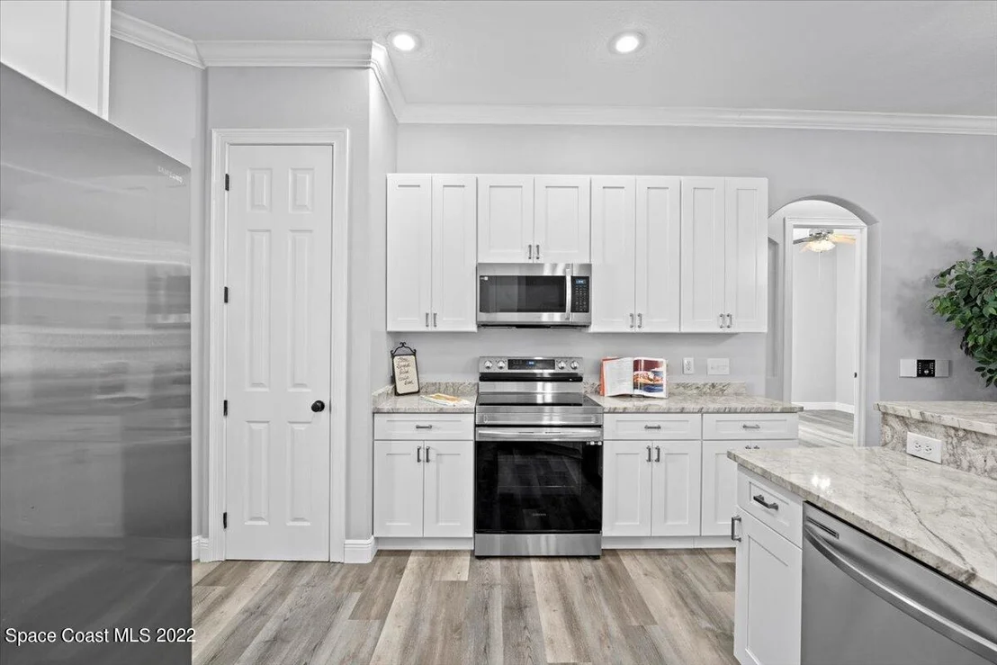 Photo of 1090 Emerald Road SE