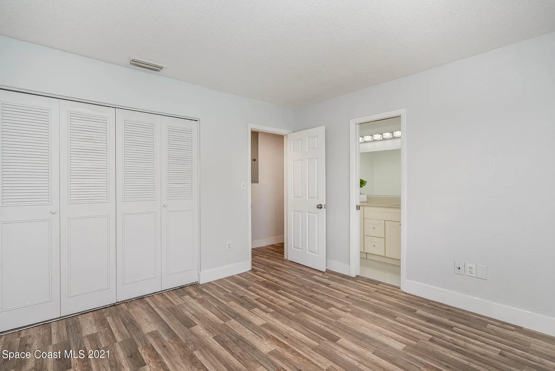 Photo of 2906 Chipper Drive NE