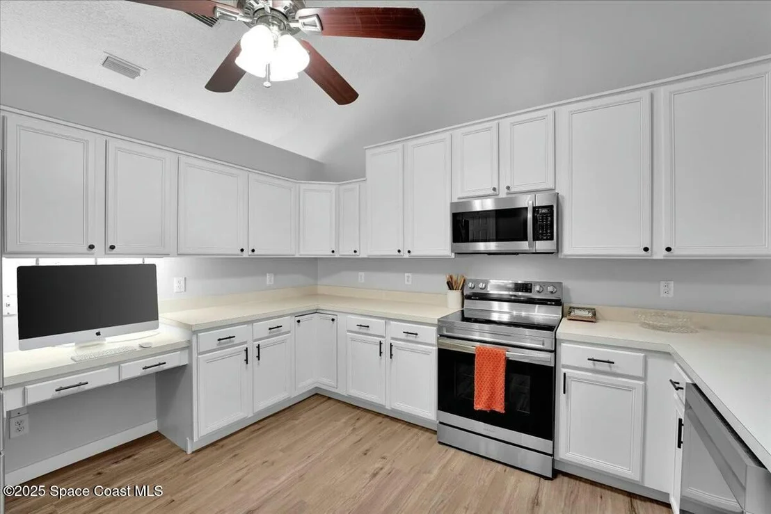 Photo of 972 Sabal Grove Drive