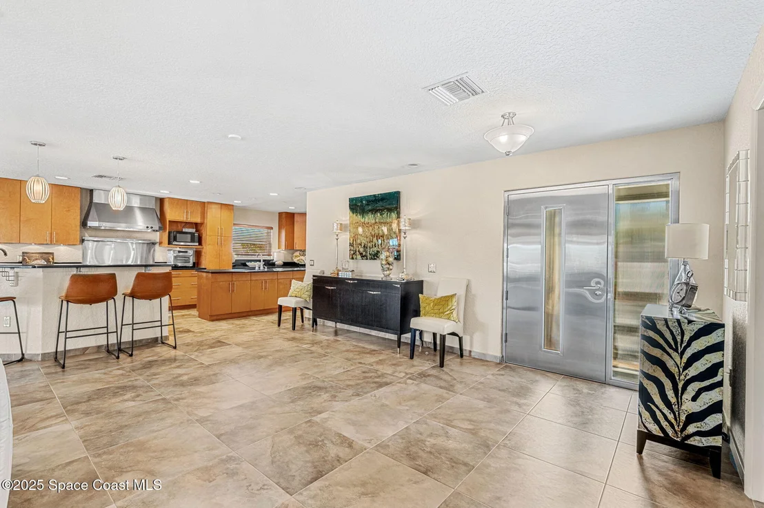 Photo of 561 Capri Road