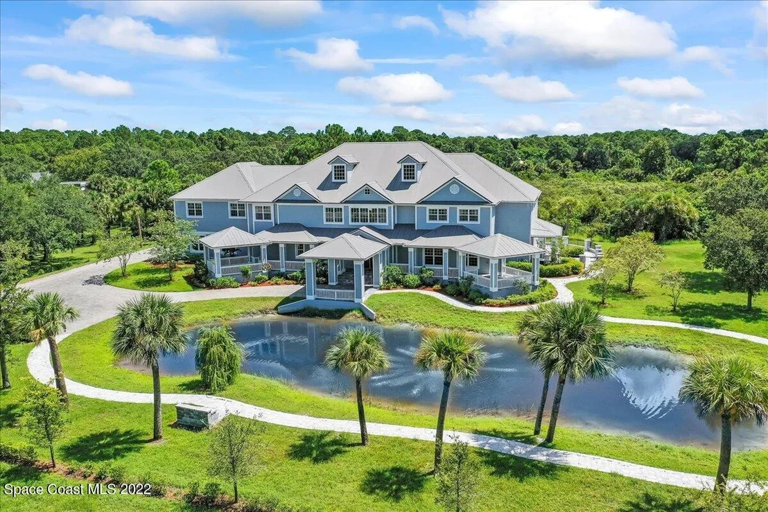 Photo of 5660 Willoughby Drive