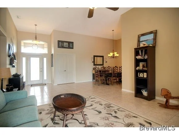 Photo of 4638 Alamanda