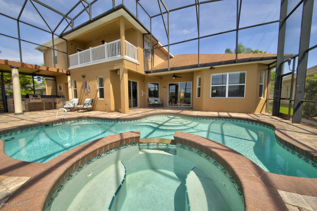 Photo of 2084 Botanica Circle