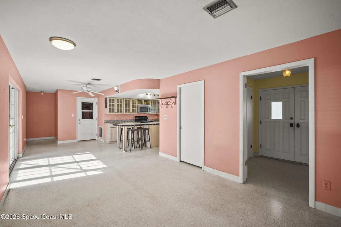 Photo of 319 Hibiscus Trail