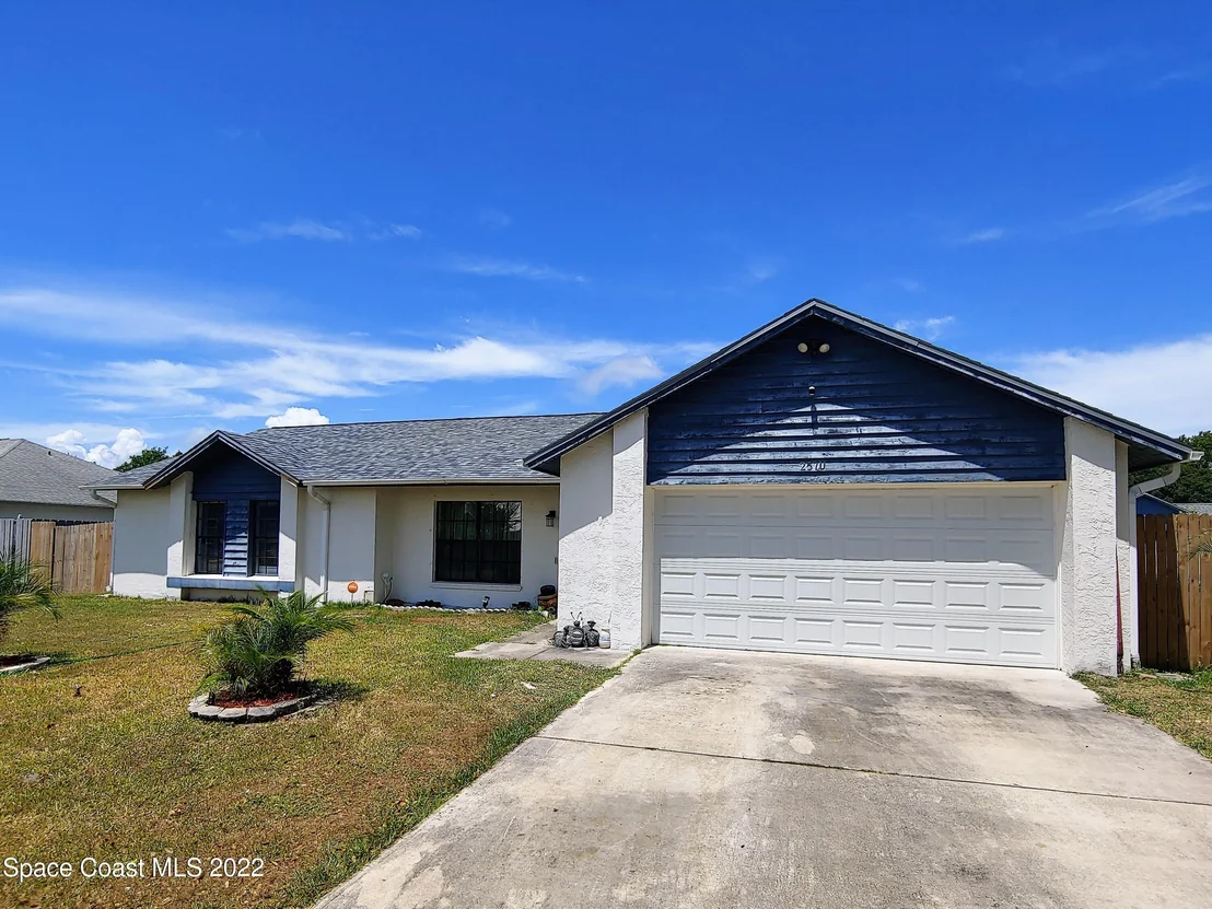 Photo of 2570 Nobility Avenue