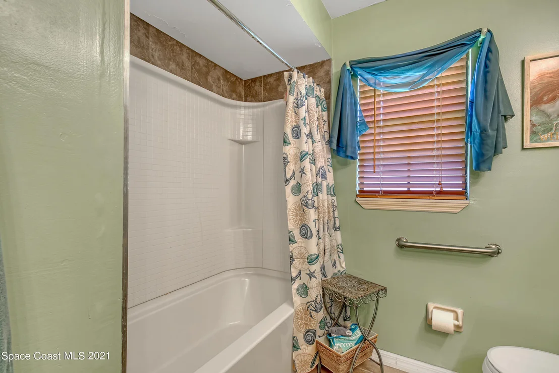 Photo of 817 Jasmine Drive