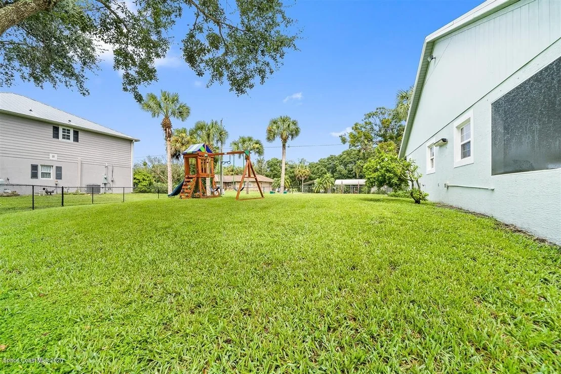 Photo of 4901 Evinrude Road