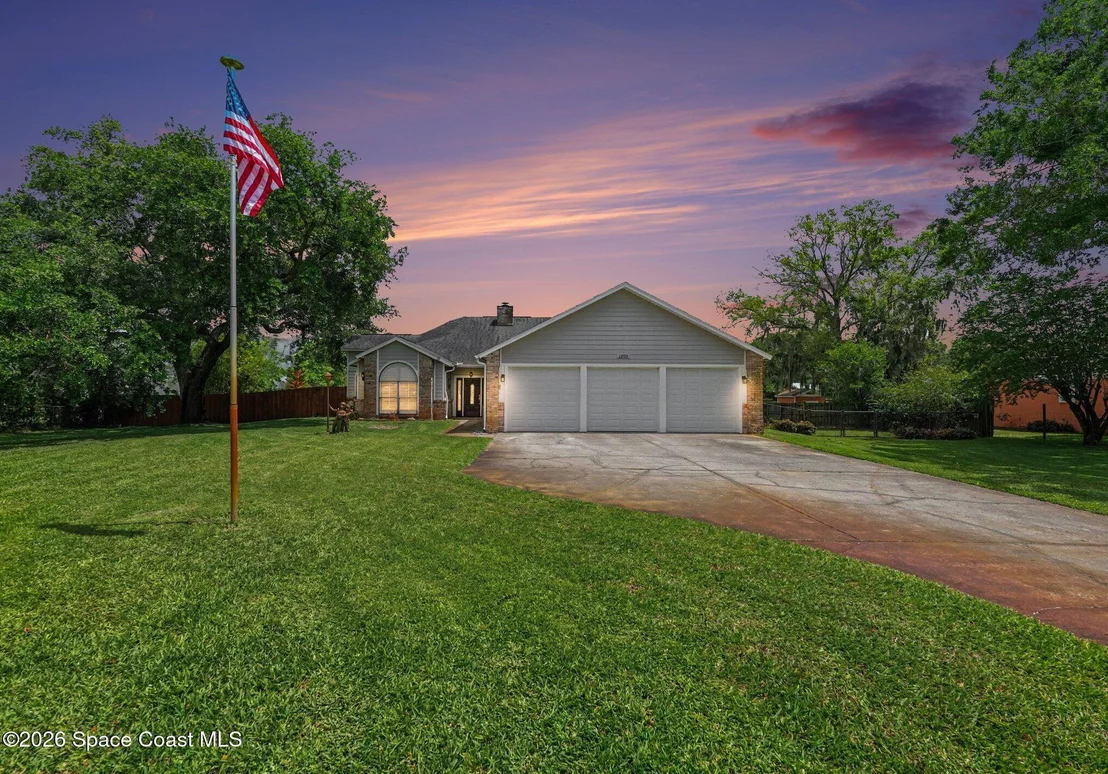 Photo of 1205 War Eagle Boulevard