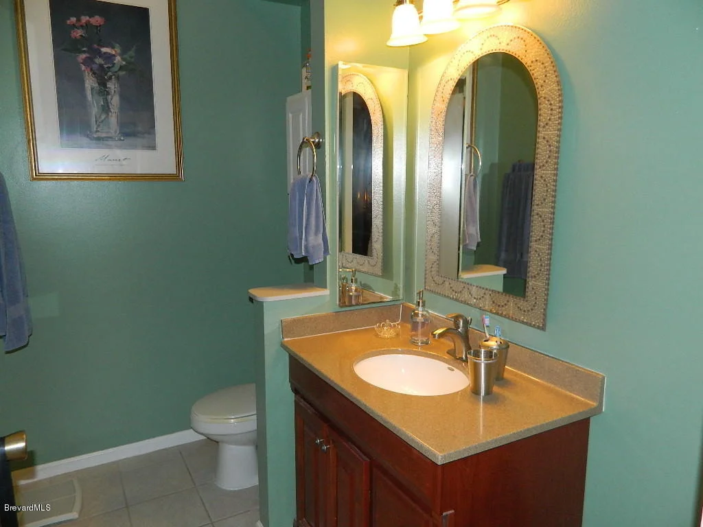 Photo of 1242 Walnut Grove Way