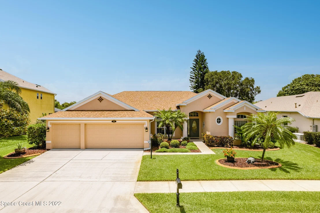 Photo of 3616 Peninsula Circle