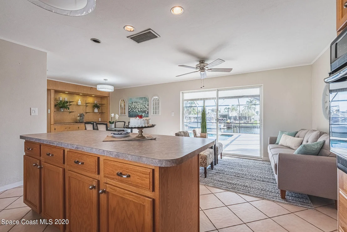 Photo of 347 Carmine Drive