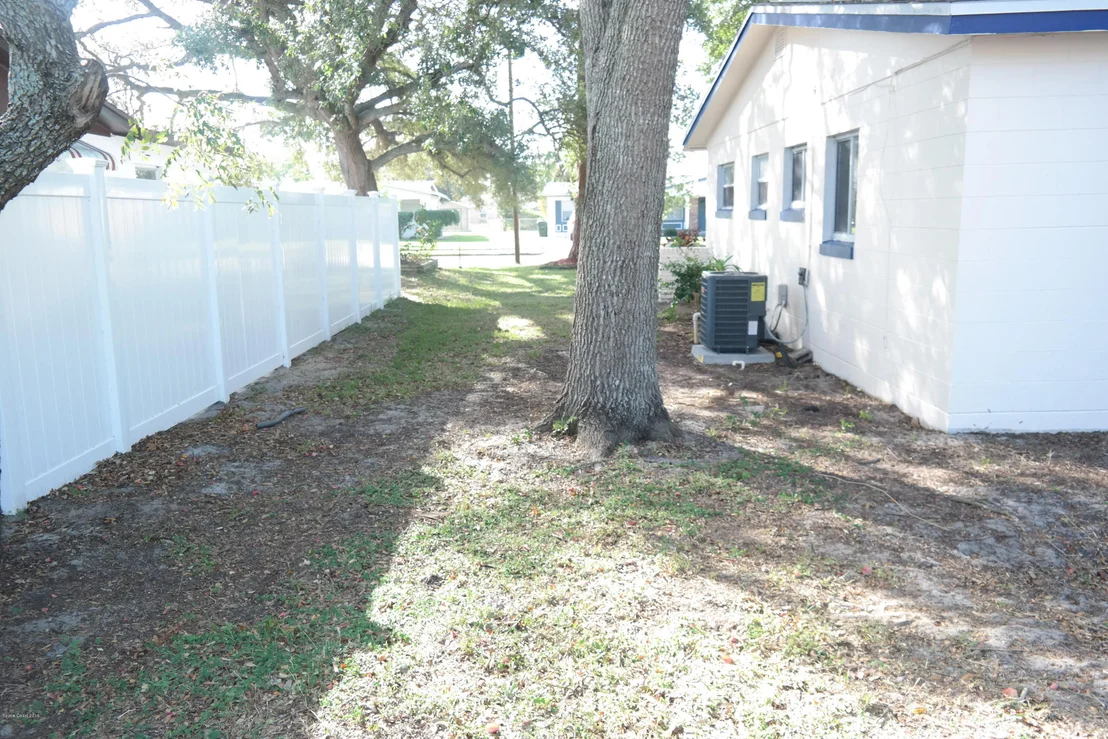 Photo of 984 Kings Post Road