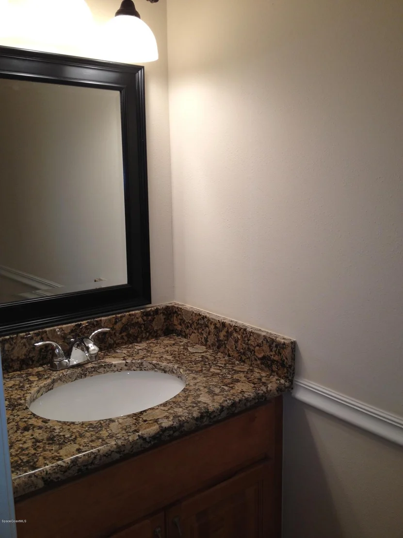 Photo of 1664 Clover Circle
